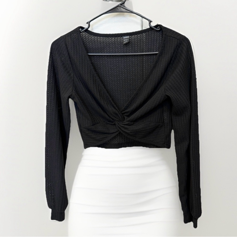 Women’s Black Long Sleeve Cropped Top Size S Twist V Neck Waffle Crop Festival